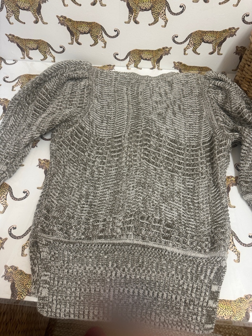 Brochu Walker -khaki green/white V-Neck Knit short sleeve Sweater - xs - Picture 5 of 5